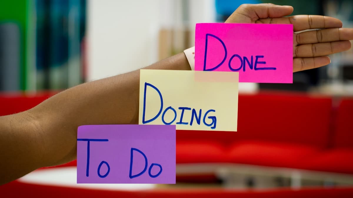 Canva Flyer Templates — How to Create and Sell Them for Steady Income